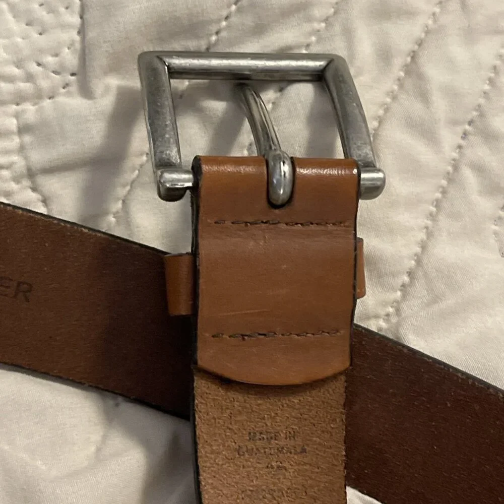 Vintage Distressed Brown Leather Belt Silver tone Non-magnetic‎ Buckle 42x1.5”